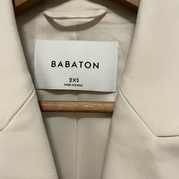 Aritzia Babaton Ella Blazer - Picture 2 of 4
